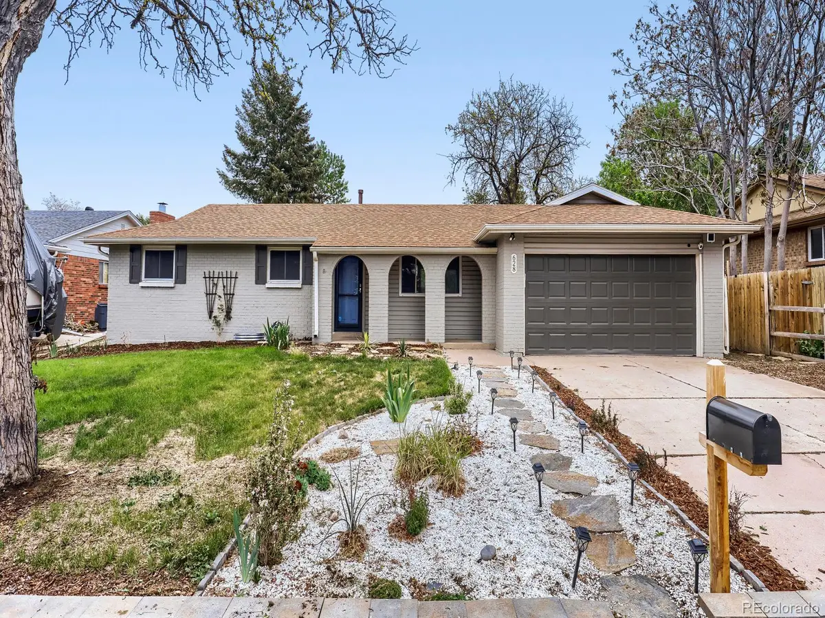 628 S Oswego Court, Aurora, CO 80012 - #1