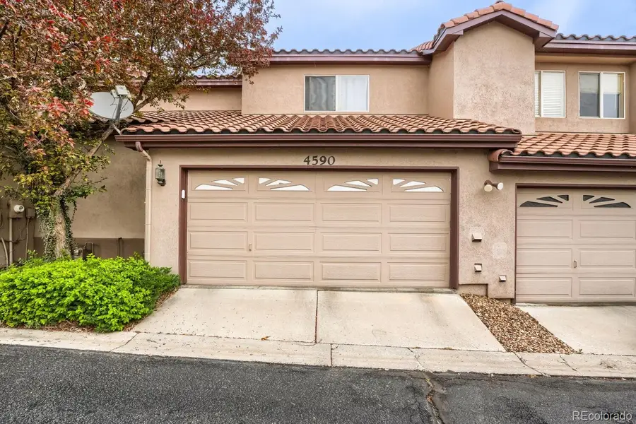 4590 S Auckland Court, Aurora, CO 80015 - #2