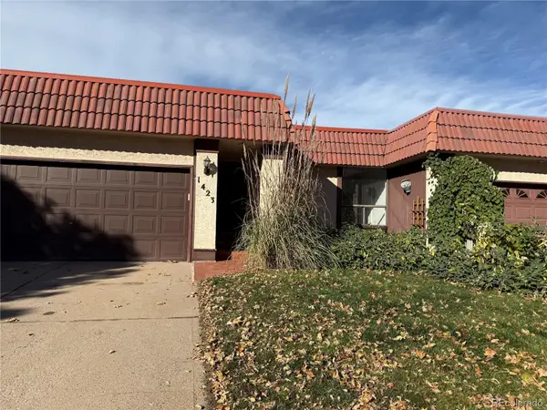 1423 S Salem Way, Aurora, CO 80012