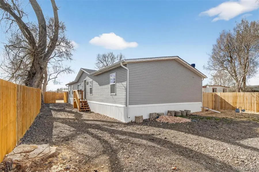 811 Plum Avenue, Lochbuie, CO 80603 - #2