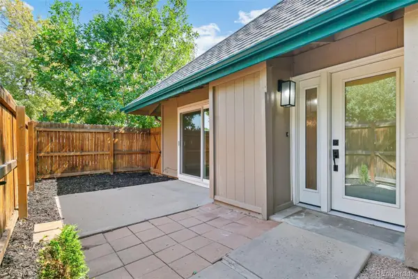 5902 S Willow Way, Englewood, CO 80111