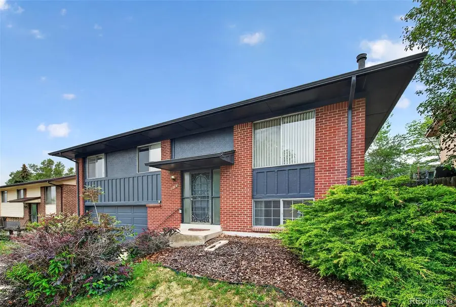 2189 S Coors Circle, Lakewood, CO 80228 - #3