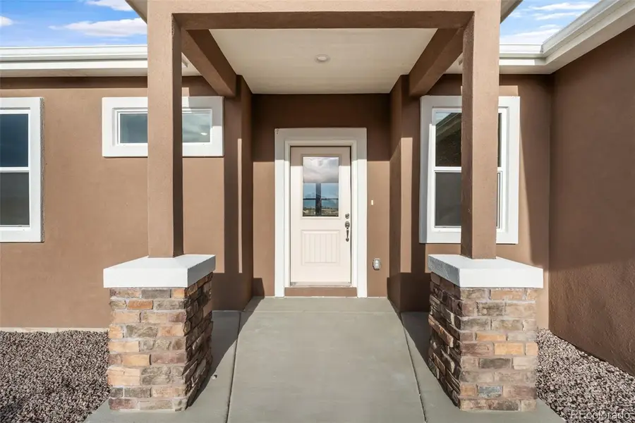 1438 N Moonbeam Drive, Pueblo West, CO 81007 - #2