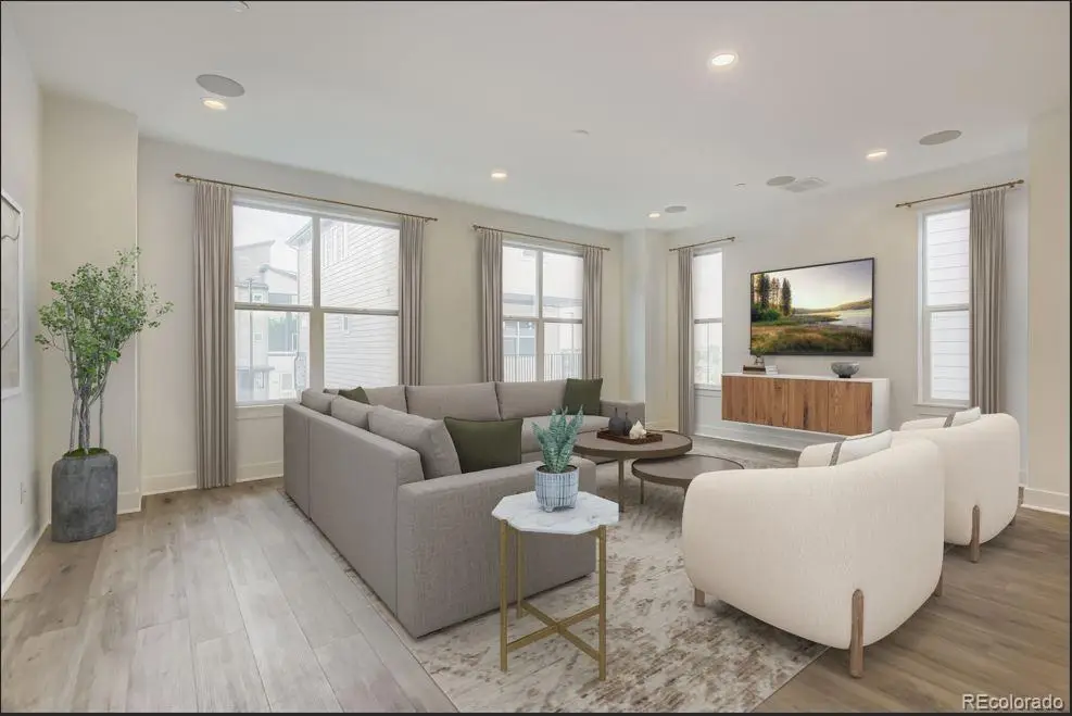 10886 E Hinsdale Circle, Centennial, CO 80112 - #1