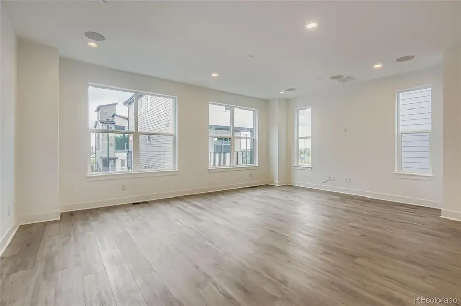 10886 E Hinsdale Circle, Centennial, CO 80112 - #2