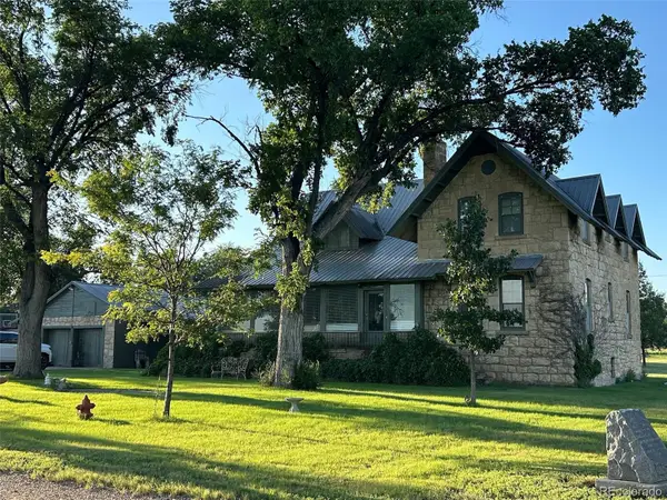 409 W Vinson Street, Holly, CO 81047