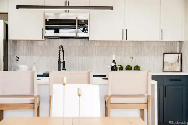 2200 Poplar Street, Denver, CO 80207