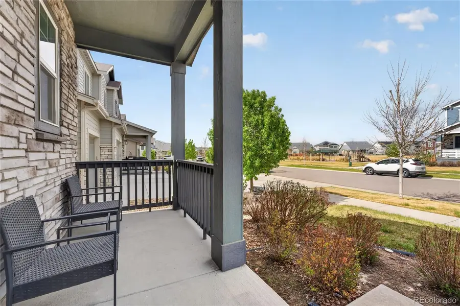 127 N Oak Hill Way, Aurora, CO 80018 - #2