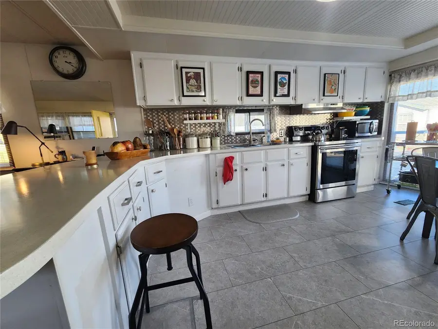 729 W 17th Avenue W, Longmont, CO 80501 - Image #3