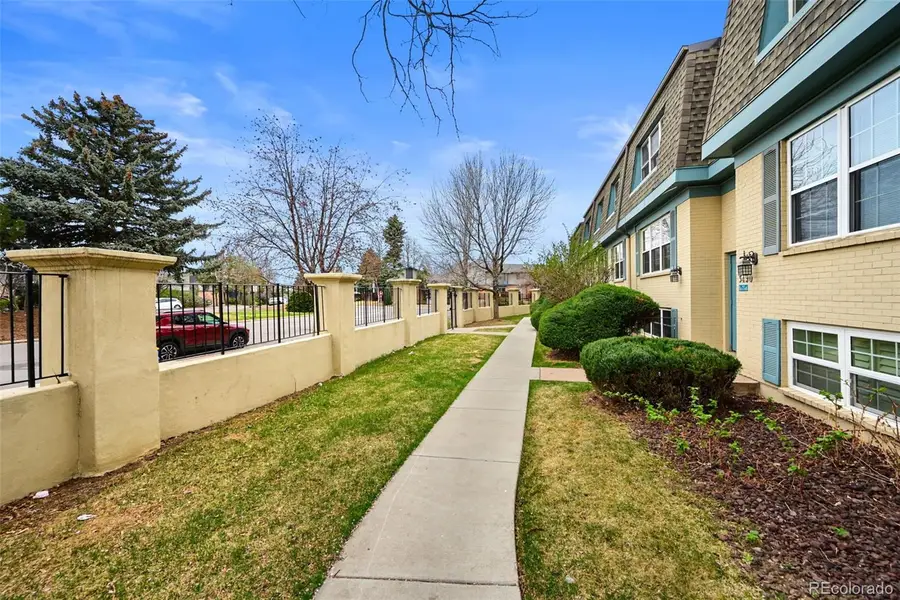 3480 S Akron Street #8, Denver, CO 80231 - #3