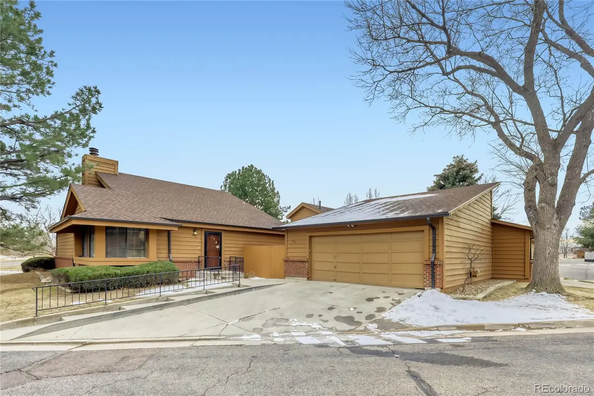 204 S Eagle Circle, Aurora, CO 80012 - #1