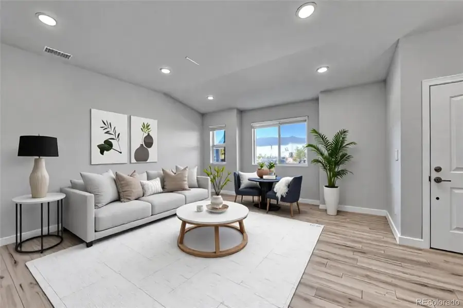 996 Petra Heights, Colorado Springs, CO 80916 - Image #2