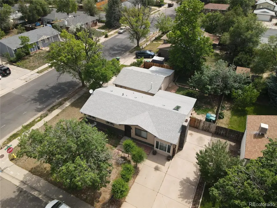 904 S Macon Street, Aurora, CO 80012 - #3