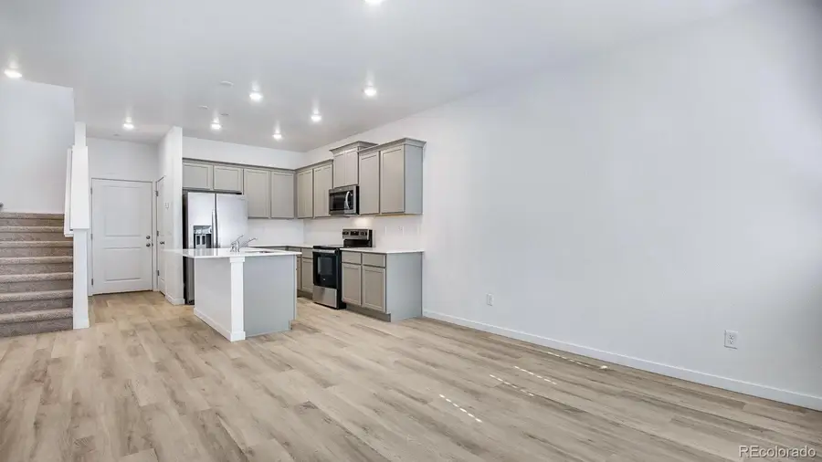 18792 E 99th Avenue, Commerce City, CO 80022 - Image #2