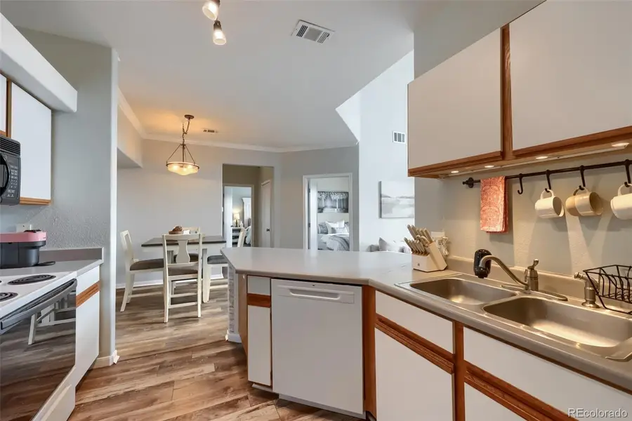 6021 Castlegate Drive #E32, Castle Rock, CO 80108 - #2