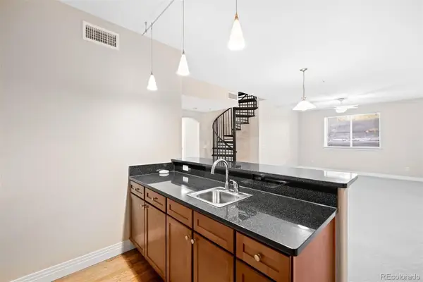 9019 E Panorama Circle #D211, Englewood, CO 80112