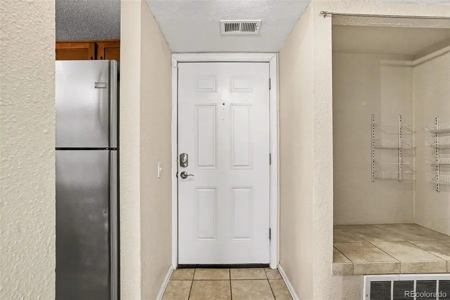 9867 E Peakview Avenue #E06, Englewood, CO 80111 - #3