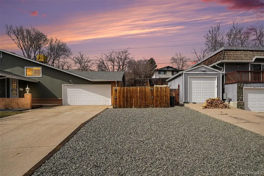 971 S Arbutus Street, Lakewood, CO 80228 - #2