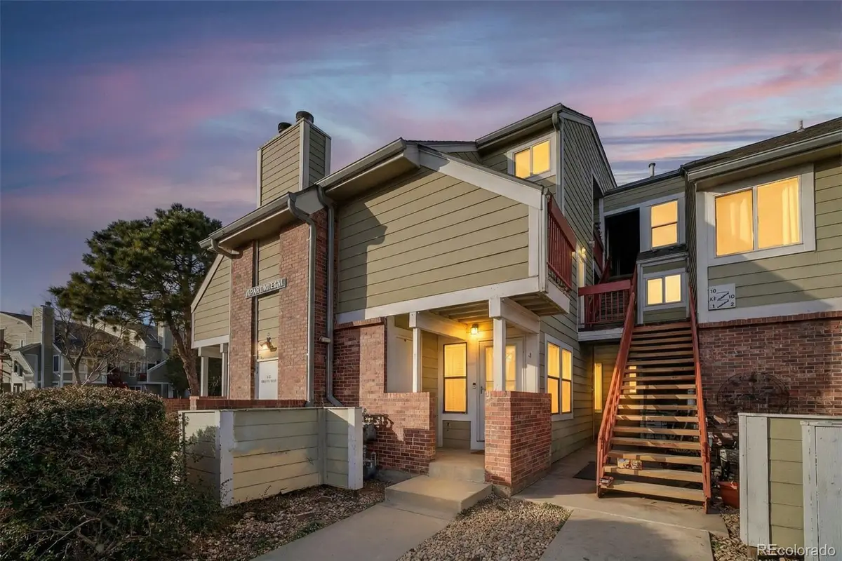 912 S Dearborn Way #4, Aurora, CO 80012 - Image #1