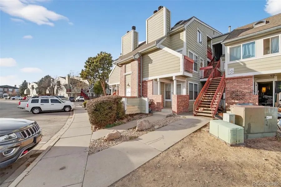 912 S Dearborn Way #4, Aurora, CO 80012 - Image #2