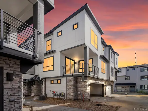 2062 S Holly Street #2, Denver, CO 80222