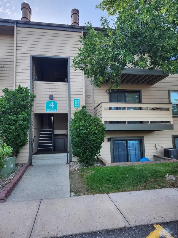 430 Zang Street #202, Lakewood, CO 80228