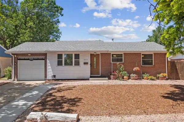 933 S Jamaica Street, Aurora, CO 80012