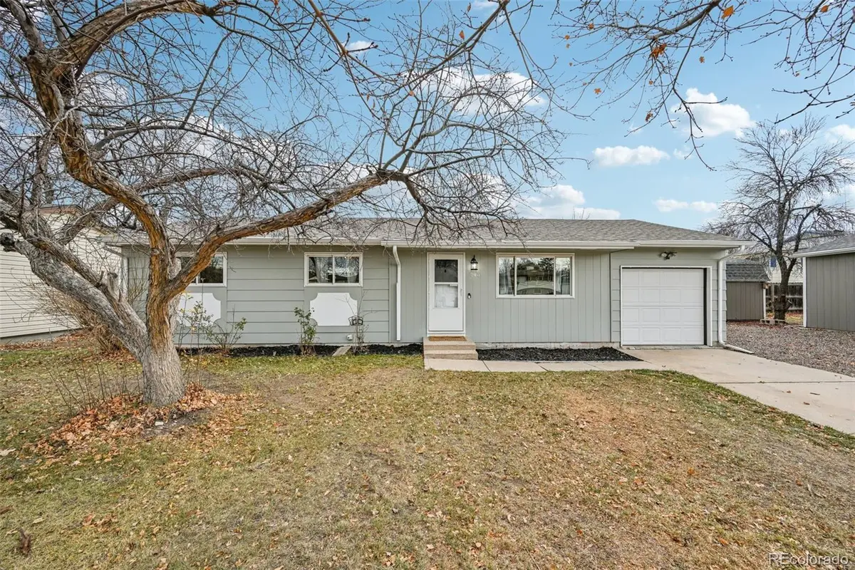 746 S Nile Way, Aurora, CO 80012 - Image #1