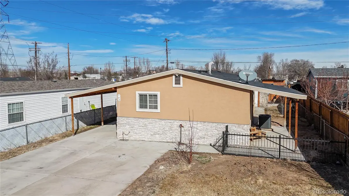703 Locust Avenue, Lochbuie, CO 80603 - #1