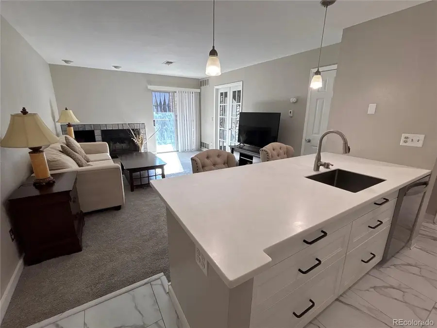 2575 S Syracuse Way #J102, Denver, CO 80231 - Image #3