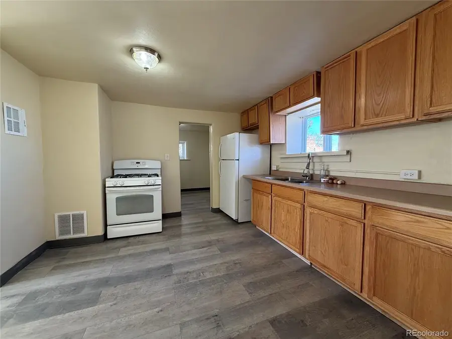 623 9th Street, Alamosa, CO 81101 - #3