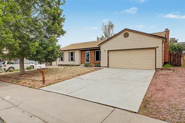 1123 S Lewiston Way, Aurora, CO 80017