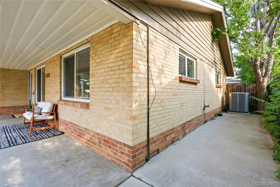 5520 E Thrill Place, Denver, CO 80207 - #3