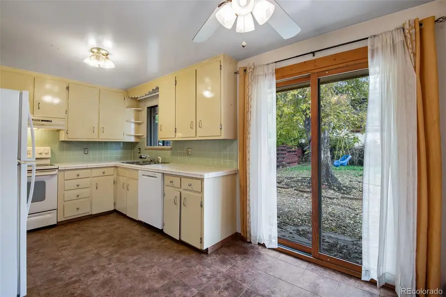 7555 W 69th Place, Arvada, CO 80003 - Image #3