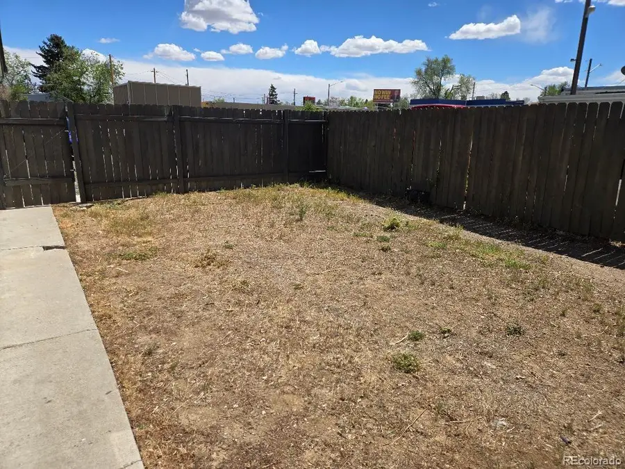 1525 Roslyn Street, Denver, CO 80220 - #2