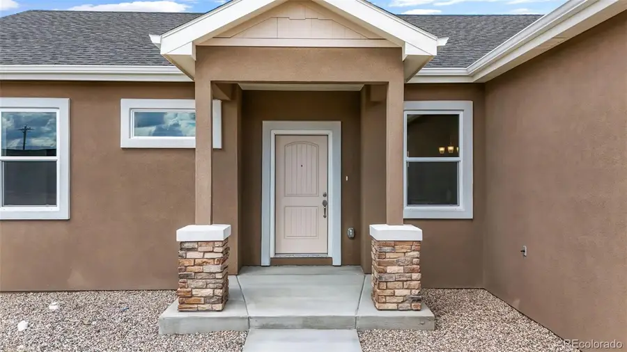 729 Campbell Lane, Pueblo, CO 81007 - #2