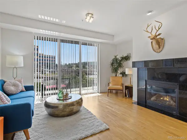 9019 E Panorama Circle #D204, Englewood, CO 80112
