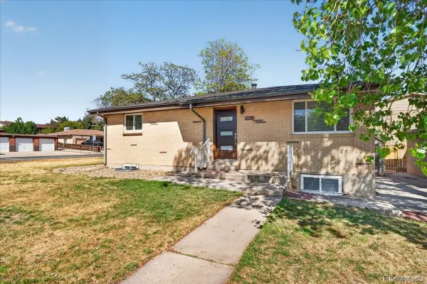 9030 Elm Court, Denver, CO 80260