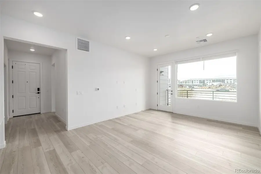 6153 N Ceylon Street #202, Aurora, CO 80019 - #3