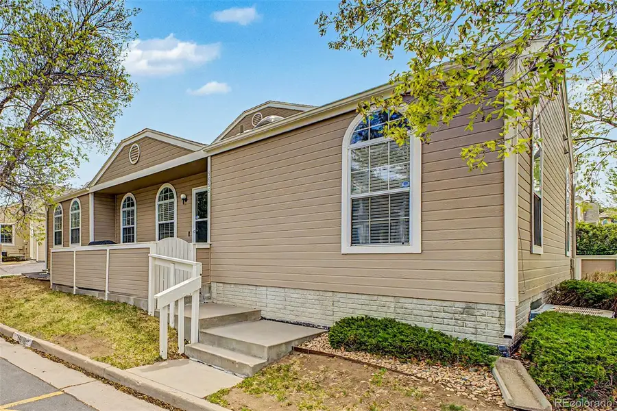 5868 W Asbury Place, Lakewood, CO 80227 - #2