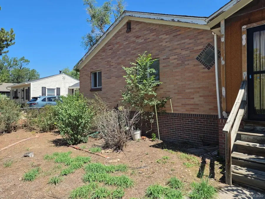 1150 Roslyn Street, Denver, CO 80220 - #3