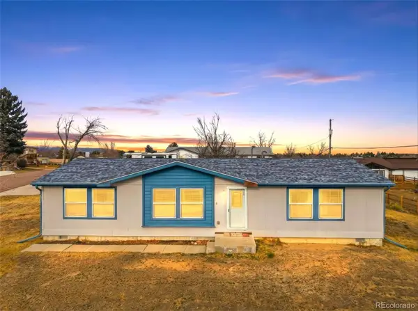 7692 S Estes Court, Littleton, CO 80128