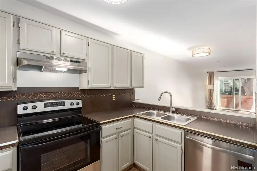 7476 E Arkansas Avenue #34-09, Denver, CO 80231 - Image #3