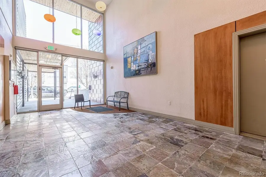 2650 Front View Cresent #302, Denver, CO 80211 - #3