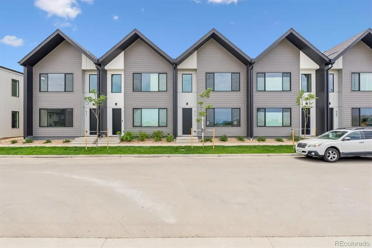 921 Edge Circle, Longmont, CO 80501 - #1