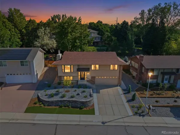 11707 W Jewell Drive, Lakewood, CO 80228