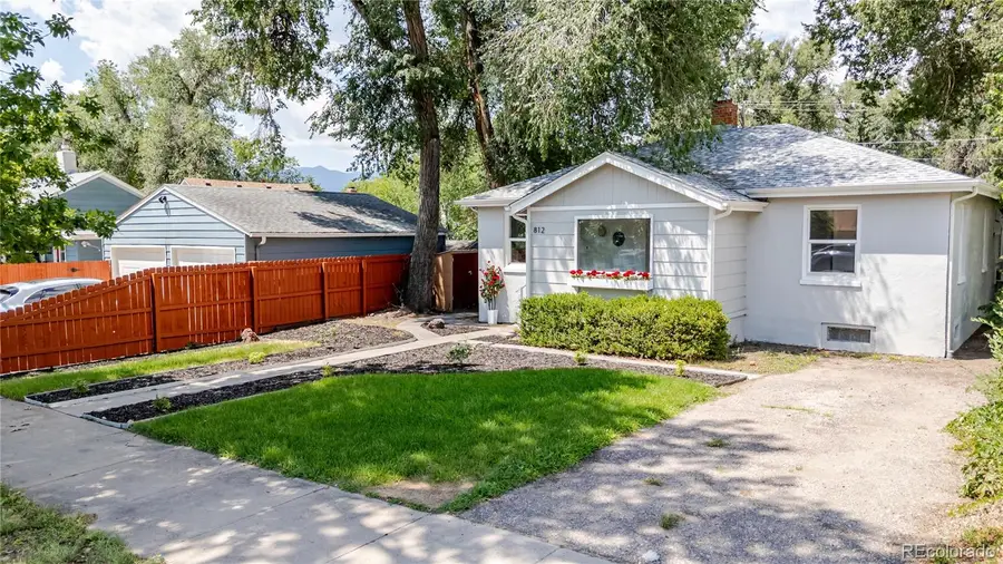 812 N Institute Street, Colorado Springs, CO 80903 - #2