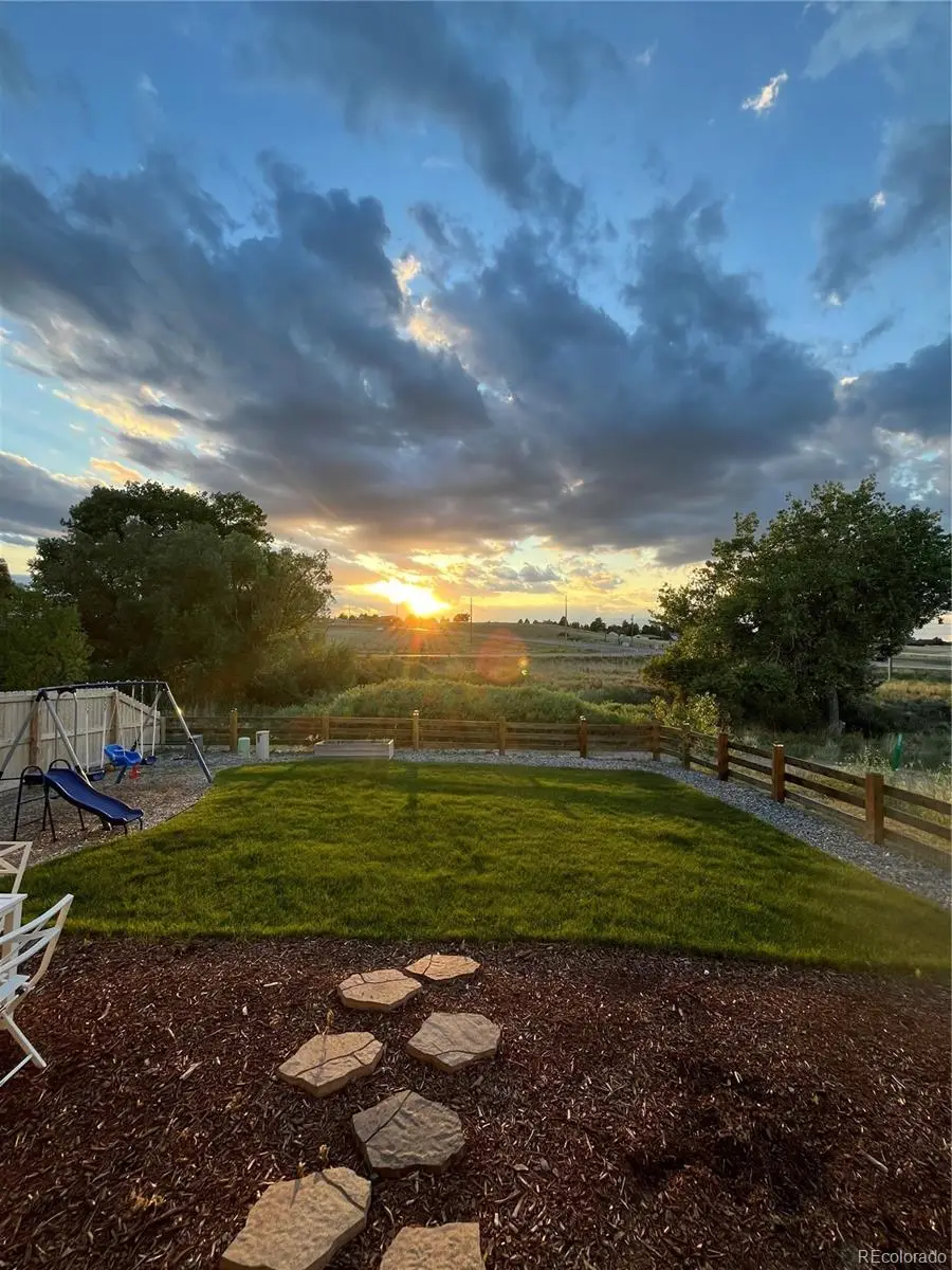 241 Paloma Way, Elizabeth, CO 80107 - #2