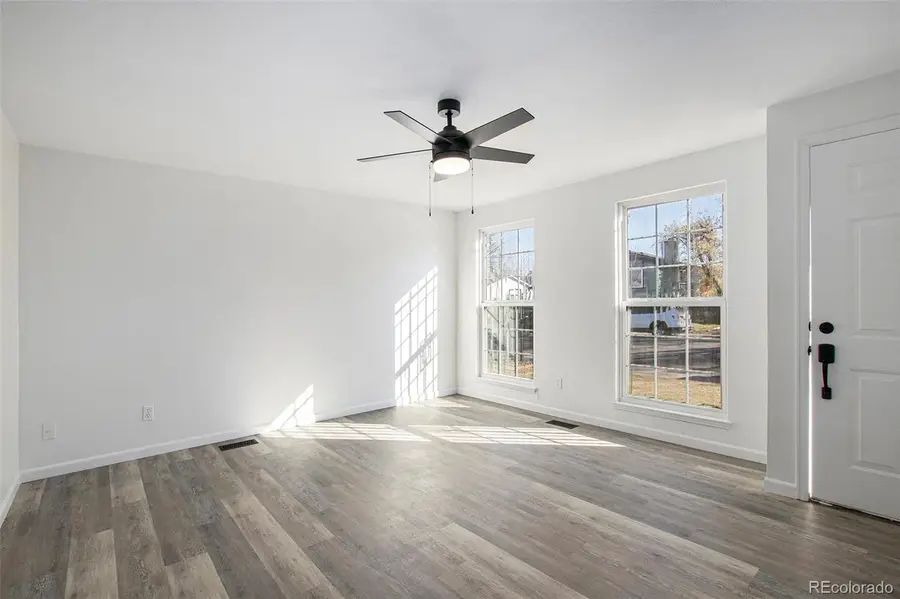 5211 Dillon Street, Denver, CO 80239 - Image #2