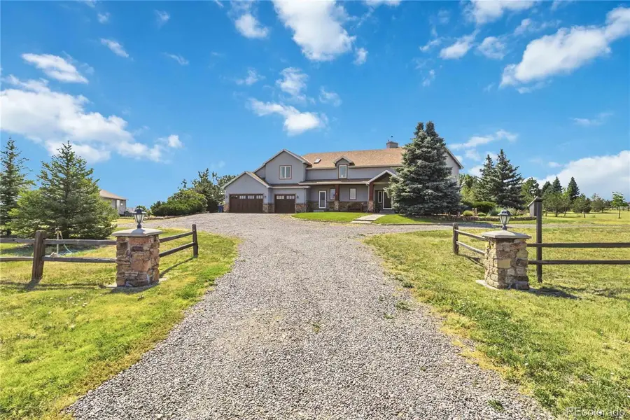 8124 S Ireland Way, Aurora, CO 80016 - #2